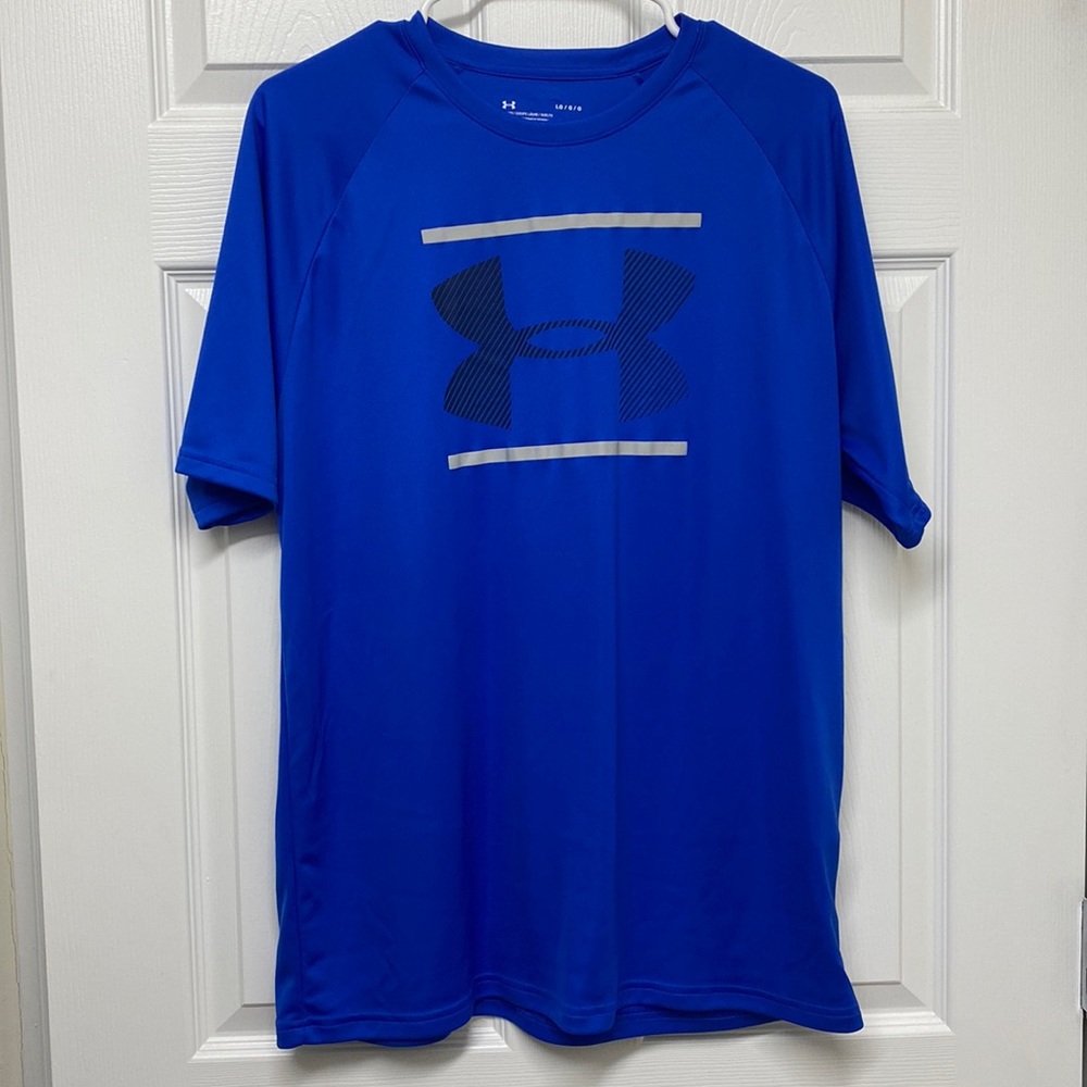 Under Armour Men’s Heatgear shirt size large EUC